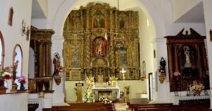 Iglesia Santiago Apostol Villadangos del Paramo Camino de Santiago Frances 6 300x158