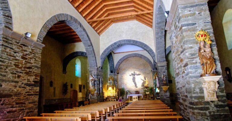 Iglesia de Nuestra Senora de la Plaza Camino de Santiago Frances 3 768x403