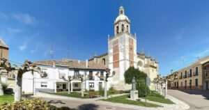 Iglesia de San Andres Apostol Camino de Santiago Frances 6 300x158