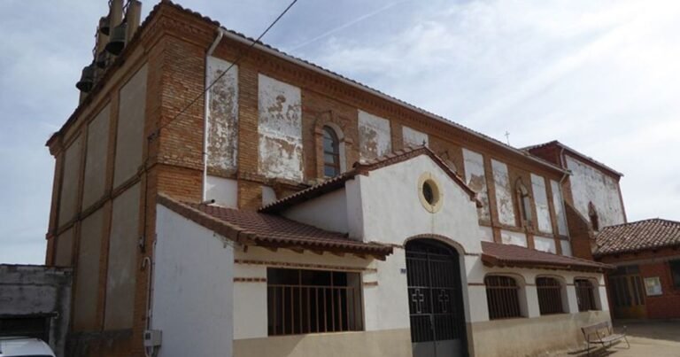 Iglesia de San Cornelio y San Cipriano Camino de Santiago Frances 768x403