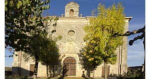 Iglesia de San Cristobal Itero del Castillo Camino de Santiago Frances 4 300x158