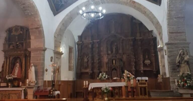 Iglesia de San Esteban Columbrianos Camino de Santiago Frances 4 768x403