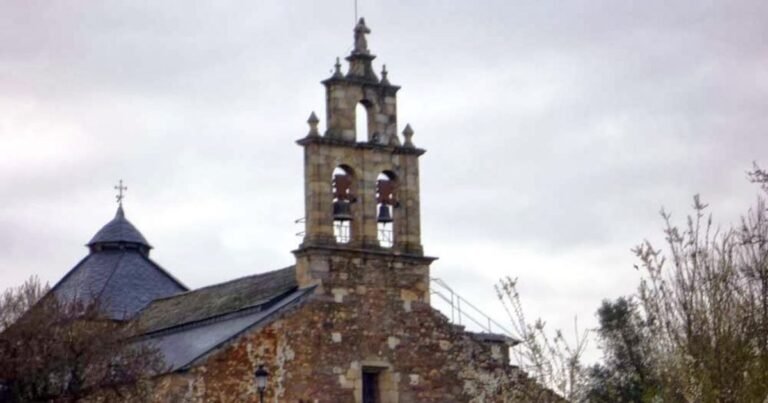 Iglesia de San Esteban Columbrianos Camino de Santiago Frances 6 768x403