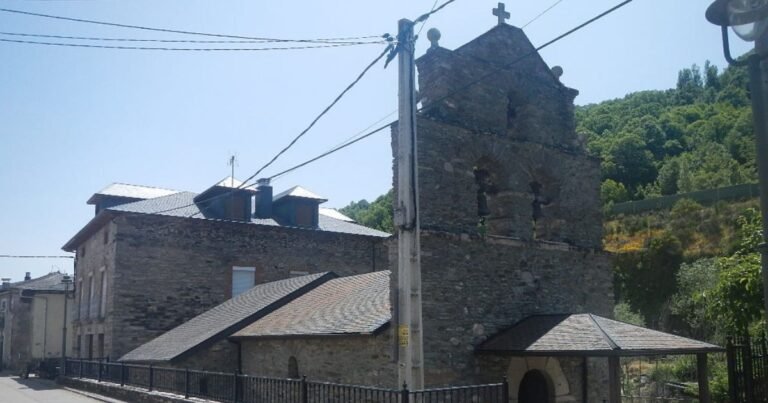 Iglesia de San Juan Bautista La Portela de Valcarce Camino de Santiago Frances 768x403