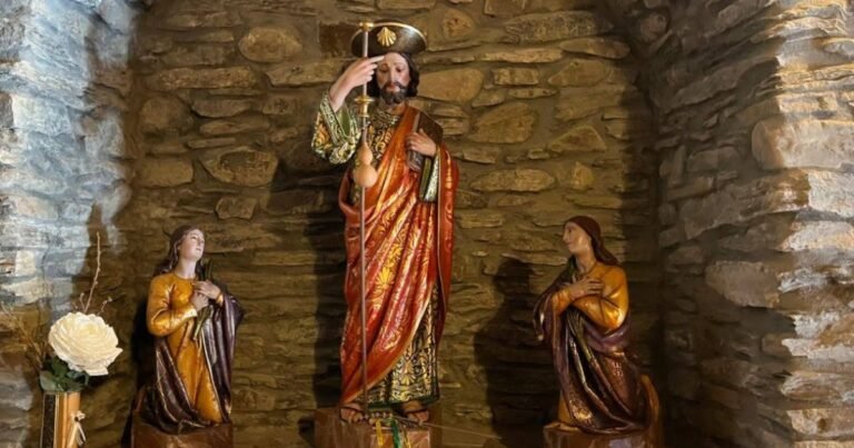 Iglesia de San Juan Bautista La Portela de Valcarce Camino de Santiago Frances 7 768x403