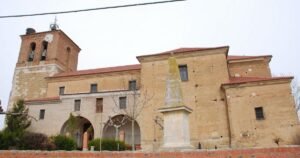 Iglesia de San Lorenzo Revenga de Campos Camino de Santiago Frances 3 300x158