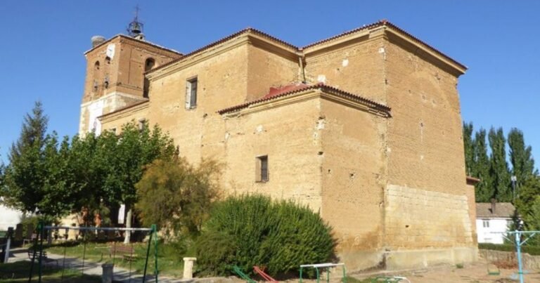 Iglesia de San Lorenzo Revenga de Campos Camino de Santiago Frances 4 768x403