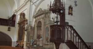Iglesia de San Lorenzo Revenga de Campos Camino de Santiago Frances 6 300x158