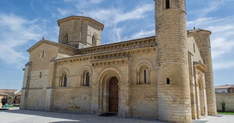 Iglesia de San Martin de Tours Camino de Santiago Frances 2 768x403