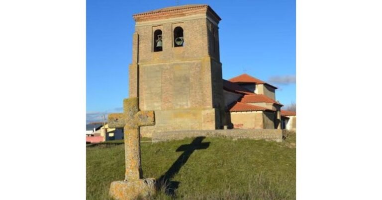 Iglesia de San Martin de Tours Villarmentero de Campos Camino de Santiago Frances 4 768x403