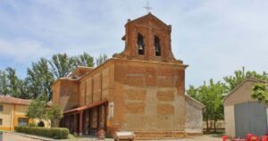 Iglesia de San Nicolas Obispo Camino de Santiago Frances 300x158
