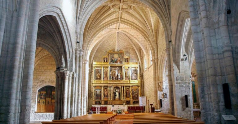 Iglesia de San Pedro Fromista Camino de Santiago Frances 2 768x403