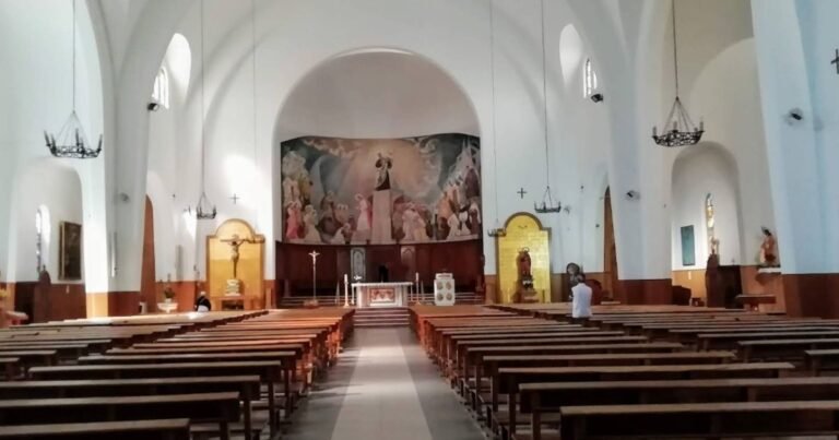 Iglesia de San Pedro Ponferrada Camino de Santiago Frances 4 768x403