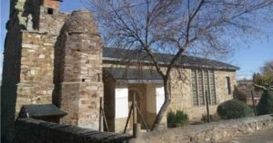 Iglesia de San Verisimo Valdeviejas Camino de Santiago Frances 300x158