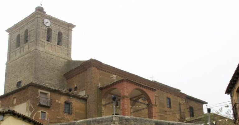 Iglesia de Santa Maria Magdalena Poblacion de Campos Camino de Santiago Frances 3 768x403