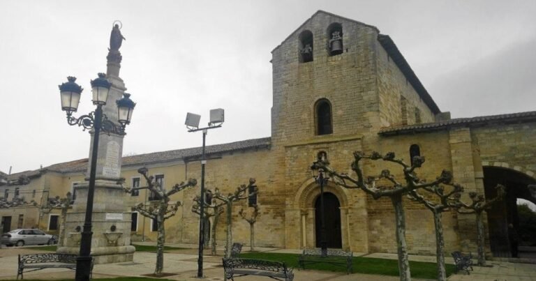 Iglesia de Santa Maria del Camino Camino de Santiago Frances 768x403