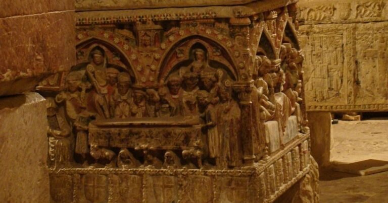 Iglesia de Santa Maria la Blanca Camino de Santiago Frances 7 768x403