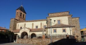 Iglesia de Santiago Apostol Villares de Orbigo Camino de Santiago Frances 300x158