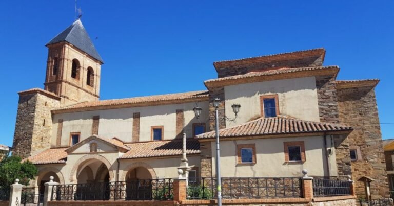 Iglesia de Santiago Apostol Villares de Orbigo Camino de Santiago Frances 3 768x403