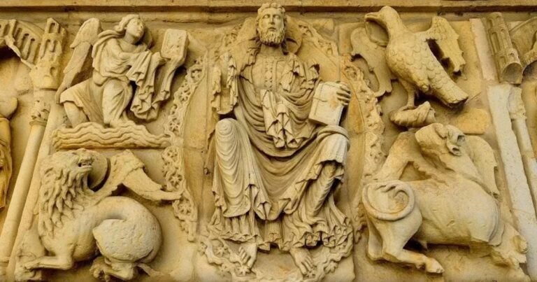 Iglesia de Santiago Carrion de los Condes Camino de Santiago Frances 4 768x403