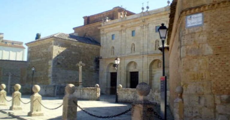 Monasterio de Santa Clara Camino de Santiago Frances 2 768x403