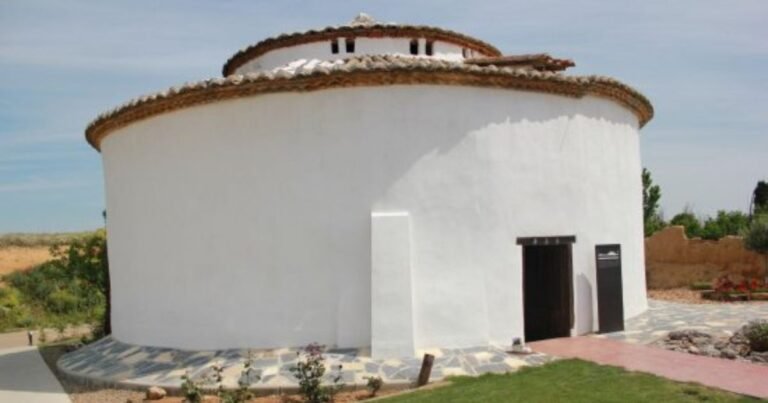 Palomar del Camino Camino de Santiago Frances 768x403