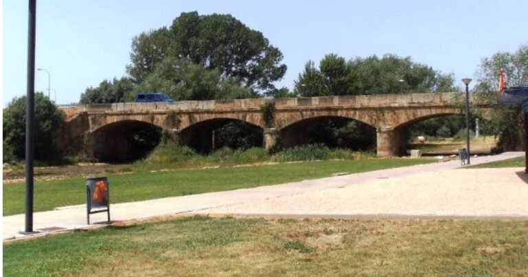 Puente de la Molineria Camino de Santiago Frances 2 768x403