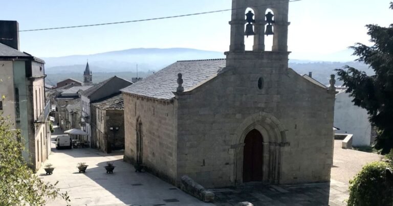 Iglesia de San Salvador Sarria Camino de Santiago Frances 3 768x403
