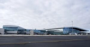 Aeropuerto de Santiago Camino de Santiago Frances 4 300x158