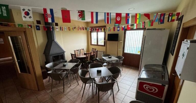 Albergue La Cruz de Fierro Camino de Santiago Frances 9 768x403