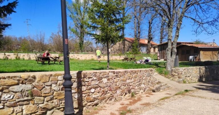 Albergue La Senda Camino de Santiago Frances 8 768x403