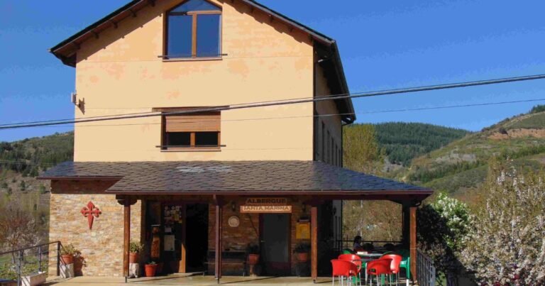 Albergue Santa Marina Camino de Santiago Frances 2 768x403
