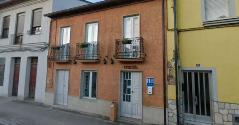 Hostal Camponaraya Camino de Santiago Frances 768x403