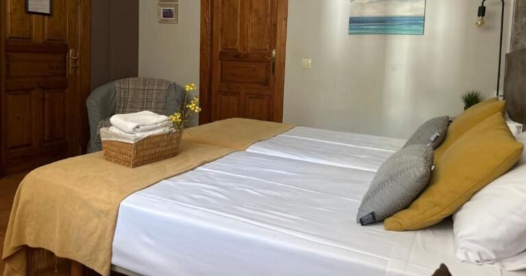 Hostal Casa San Nicolas Camino de Santiago Frances 12 768x403