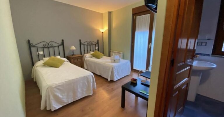 Hostal El Horno Camino de Santiago Frances 9 768x403