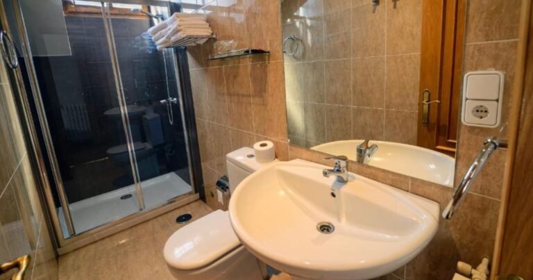 Hostal El Palacio Camino de Santiago Frances 17 768x403