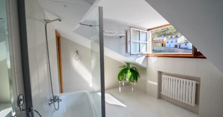 Hostal El Palacio Camino de Santiago Frances 4 768x403