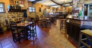 Hostal El Palacio Camino de Santiago Frances 7 300x158