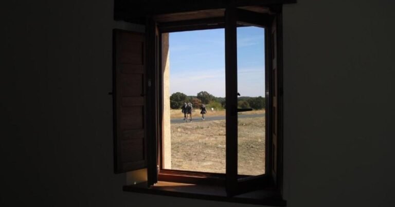 Hostal La Candela Camino de Santiago Frances 7 768x403