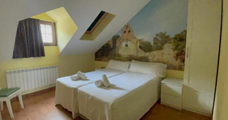 Hostal The Way Hotel Molinaseca Camino de Santiago Frances 5 768x403