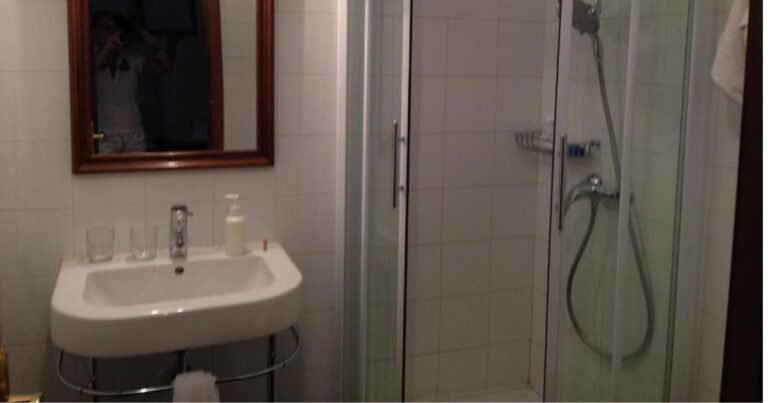 Hotel Rural La Casa Del Reloj Camino de Santiago Frances 15 768x403