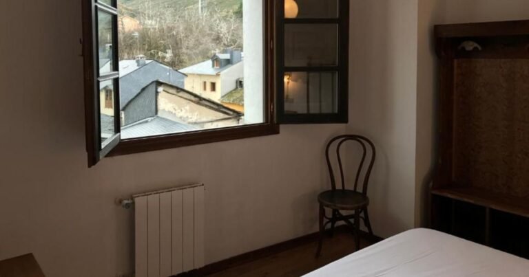 Hotel Rural La Casa Del Reloj Camino de Santiago Frances 4 768x403