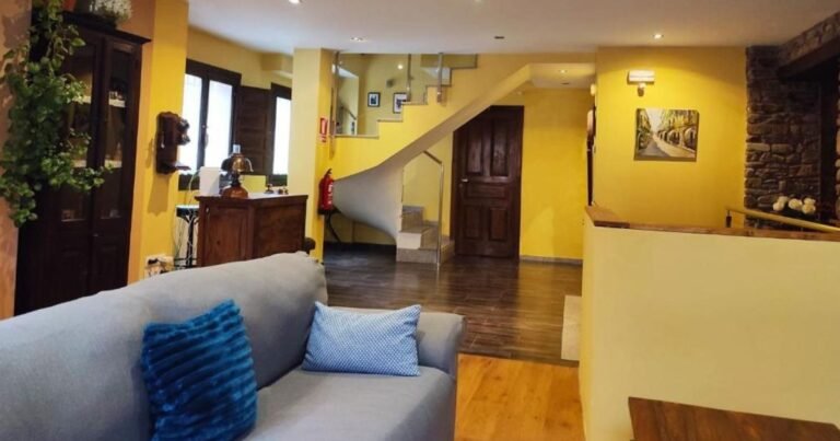 Hotel Rural Pajarapinta Camino de Santiago Frances 8 768x403