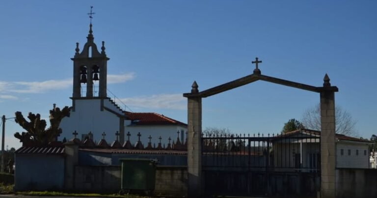 Iglesia de Santa Maria de Arzua Camino de Santiago Frances 768x403