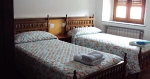 Pension Casa de Lucas Camino de Santiago Frances 8 300x158
