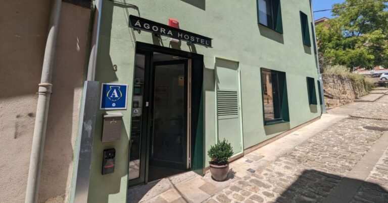 Albergue Agora Hostel Estella Camino de Santiago Frances 768x403