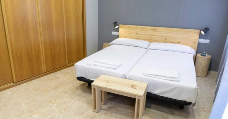 Albergue Alda Estella Hostel Camino de Santiago Frances 9 768x403