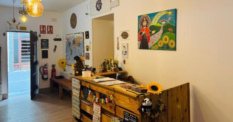 Albergue Estrella Guia Puente la Reina Camino de Santiago Frances 3 768x403