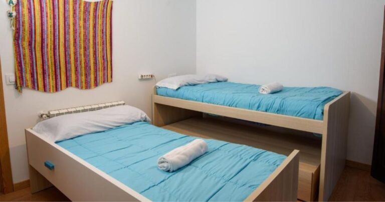 Albergue Estrella Guia Puente la Reina Camino de Santiago Frances 9 768x403