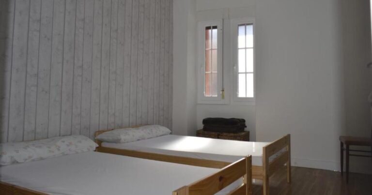 Albergue Gares Puente la Reina Camino de Santiago Frances 2 768x403